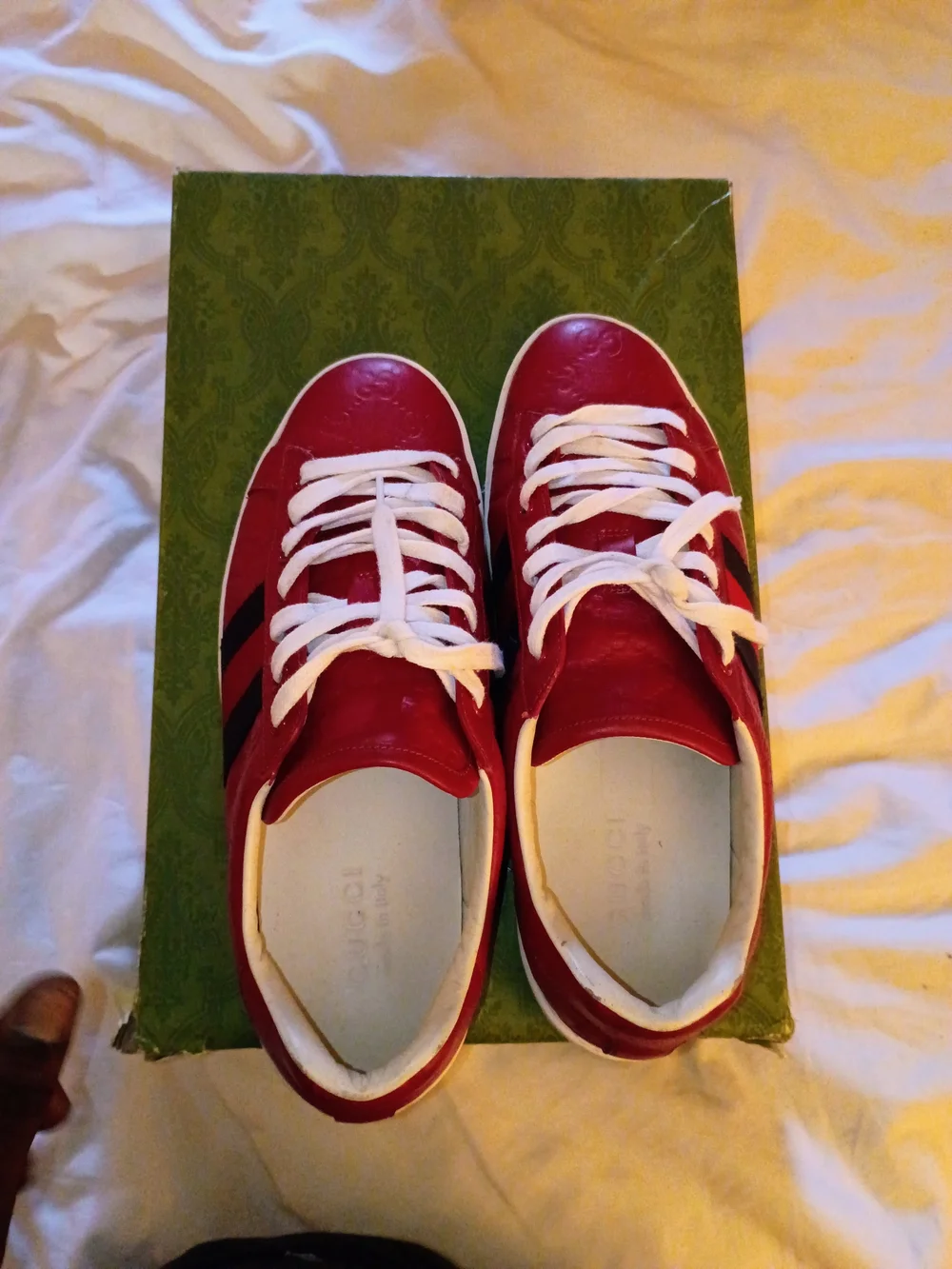 Gucci Mens Red Leather Low-Top Sneakers